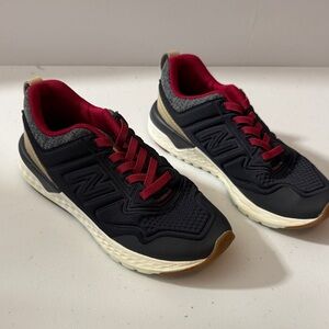 New Balance Boy’s 515 Trainers Fresh Foam Black and Red Athletic Shoes